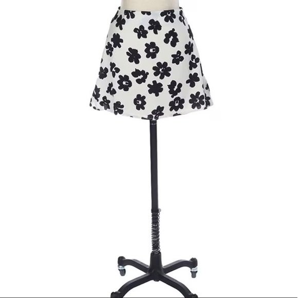 90’s black and white flower mini skirt and top NWT - Picture 4 of 5